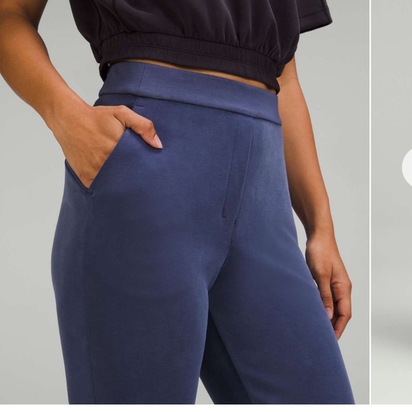 Lululemon Softstreme High Rose Jogger in Night Sea - Picture 8 of 11